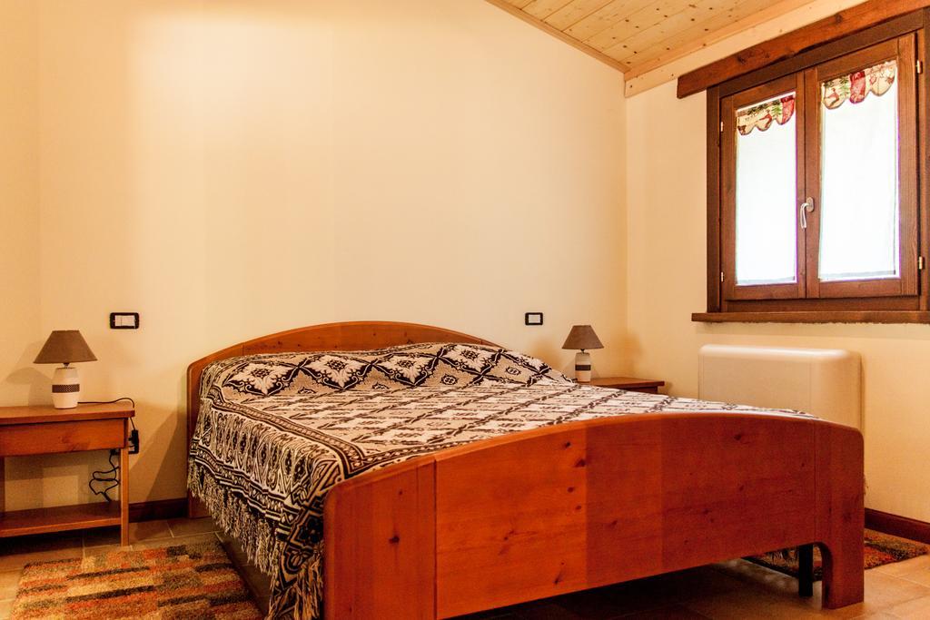 La Taverna Dei Briganti Hotell Cotronei Rum bild